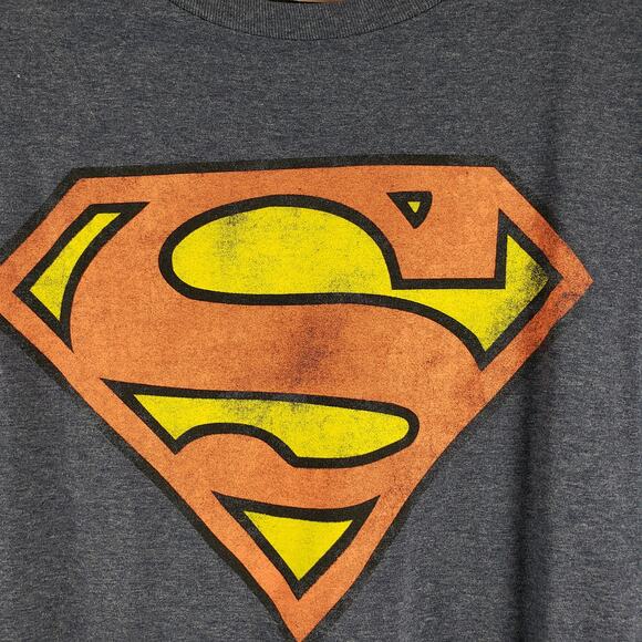 Superman Men's XXL Classic Shield Logo Graphic Tee Shirt Soft Blue Cotton Blend - Picture 2 of 6